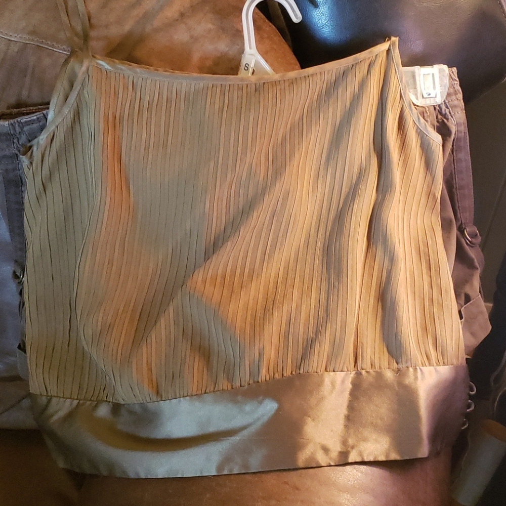 Silk tank